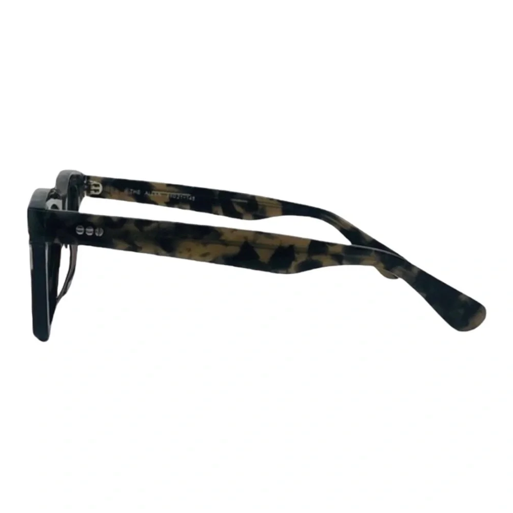Komono sunglasses NEW The Allen Black Sand